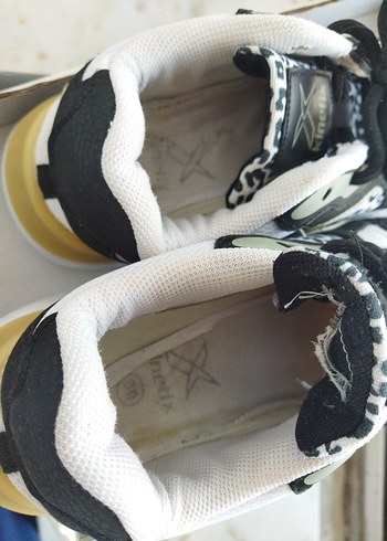 zebra Desenli Spor Ayakkabı - Görsel 4