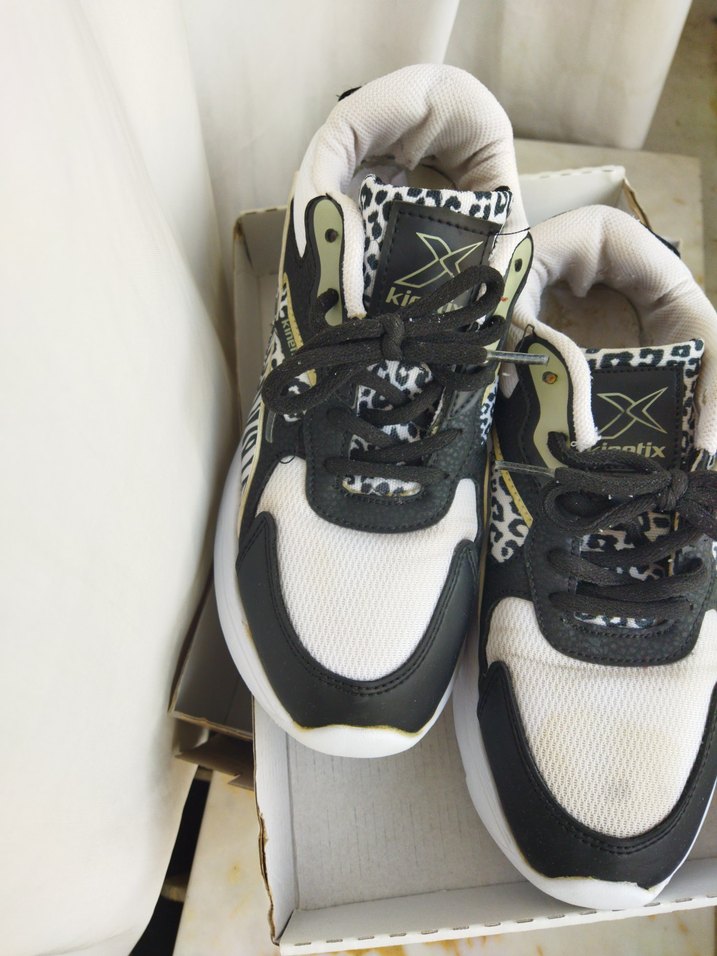 zebra Desenli Spor Ayakkabı - Görsel 2