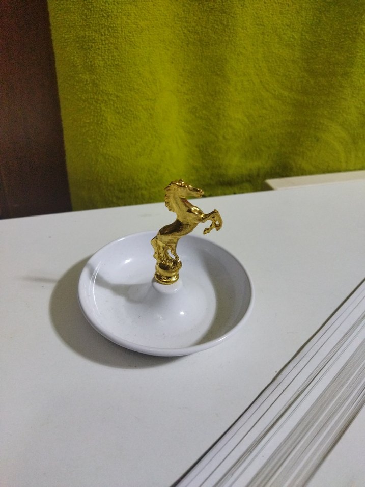 Parlak At Figür - Görsel 3