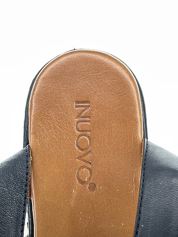 38 Beden siyah Renk PreLoved Sandalet %70 İndirimli.