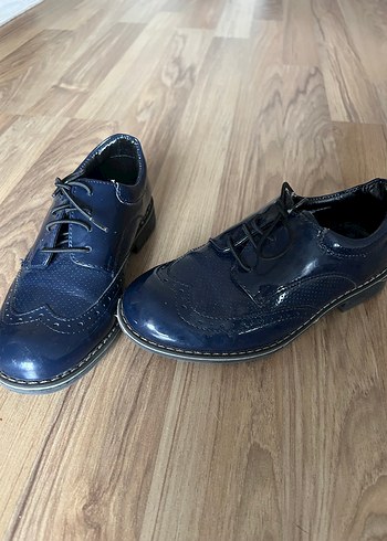 Koyu Mavi Bağcıklı Çocuk Klasik Ayakkabı - Görsel 3
