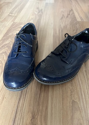 Koyu Mavi Bağcıklı Çocuk Klasik Ayakkabı - Görsel 2
