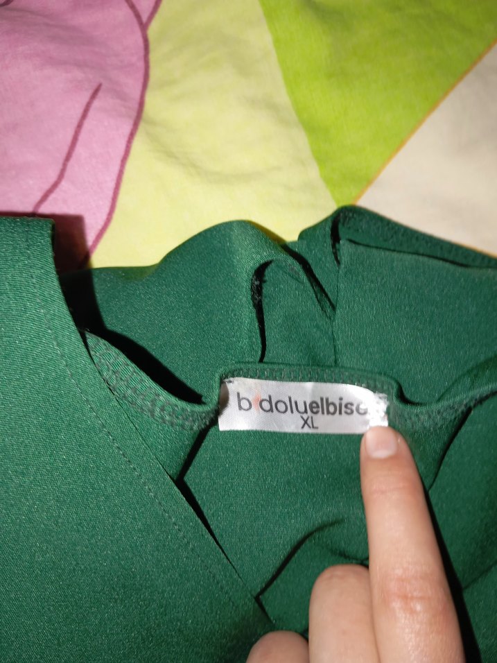 Yeşil V Yaka Elbise - Görsel 3