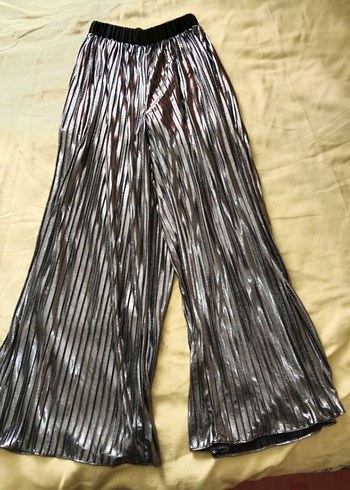 Kadın Gri Parlak Pilili Salaş Pantolon - Görsel 2