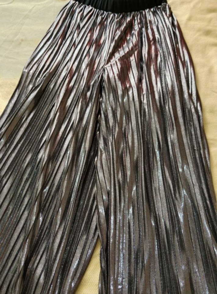 Kadın Gri Parlak Pilili Salaş Pantolon - Görsel 3