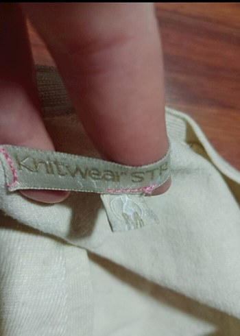 Uzun Kollu Düğmeli Krem Kadın Hırka - Görsel 3