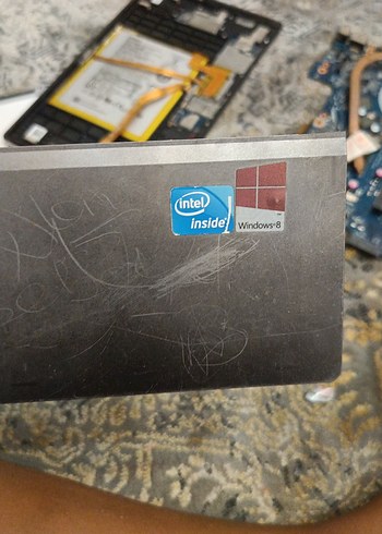 Gri Laptop Parçası - Görsel 2