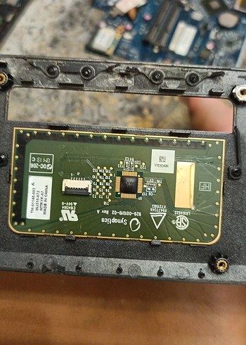 Gri Laptop Parçası - Görsel 4