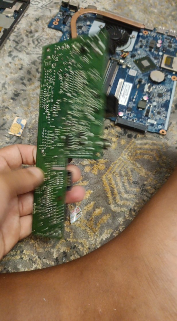 Yeşil Anakart neyin olduğu ve çalışıp çalışmadığı bilinmiyor - Görsel 2