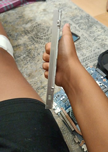 Gri Toshiba SU-208 DVD Yazıcı çalışıp çalışmadığı bilinmiyor - Görsel 6