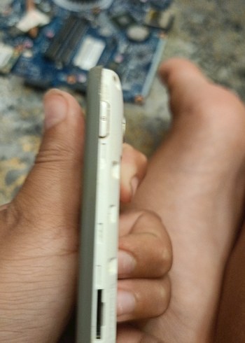 Beyaz Samsung Android Telefon bataryasız - Görsel 4