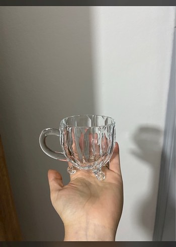 Ayaklı Kristal Görünümlü Cam Kupa