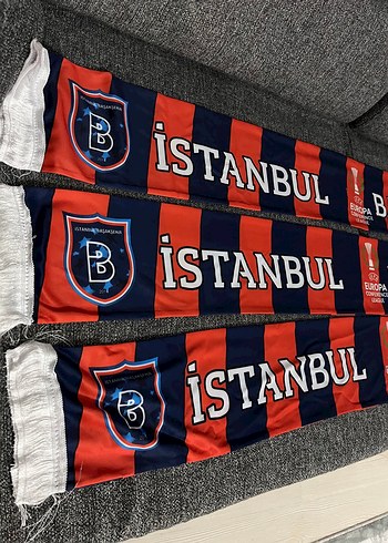 Başakşehir taraftar atkı