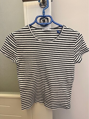 Stradivarıus tshirt