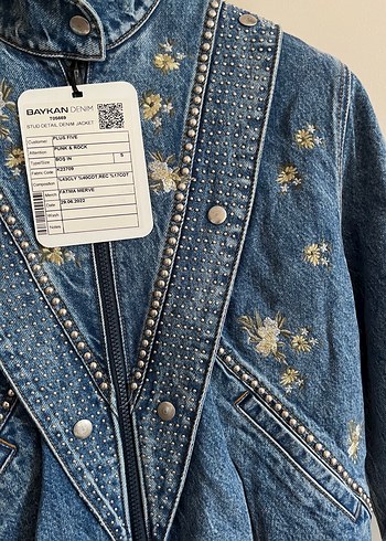 s Beden Nakışlı Mini Mavi Denim Ceket