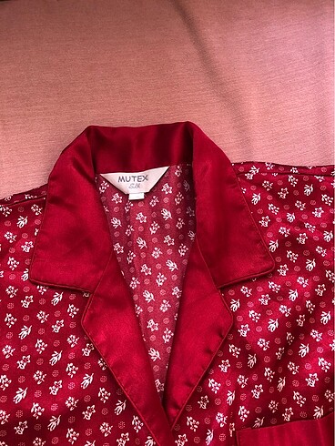 xl Beden kırmızı Renk Saten pijama takımı