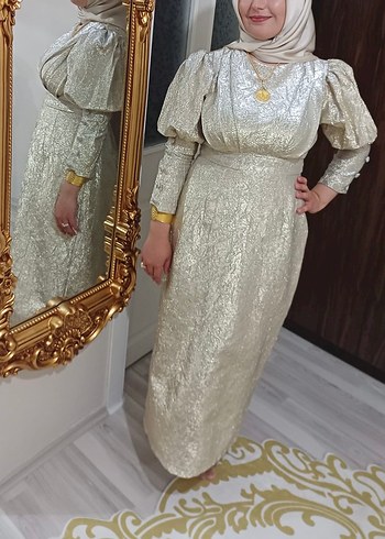 Drapeli Altın Yılan Derisi Desenli Uzun Abiye
