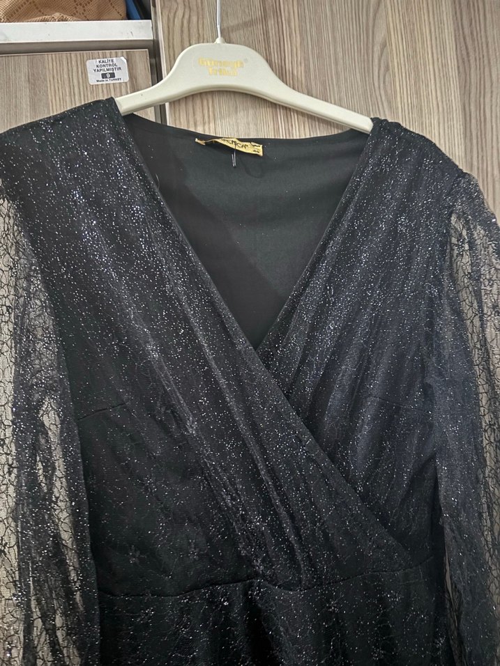 Siyah Payetli V Yaka Uzun Kollu Tulum - Görsel 3