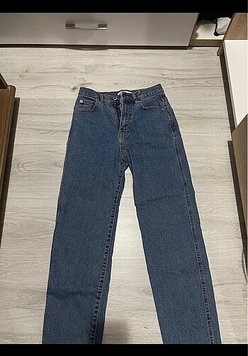 Pull and bear mom jean