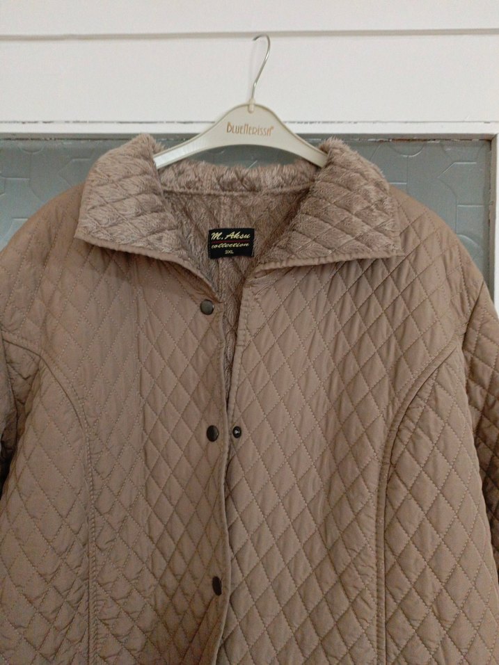 Bej Düğmeli Kadın Midi Mont - Görsel 2