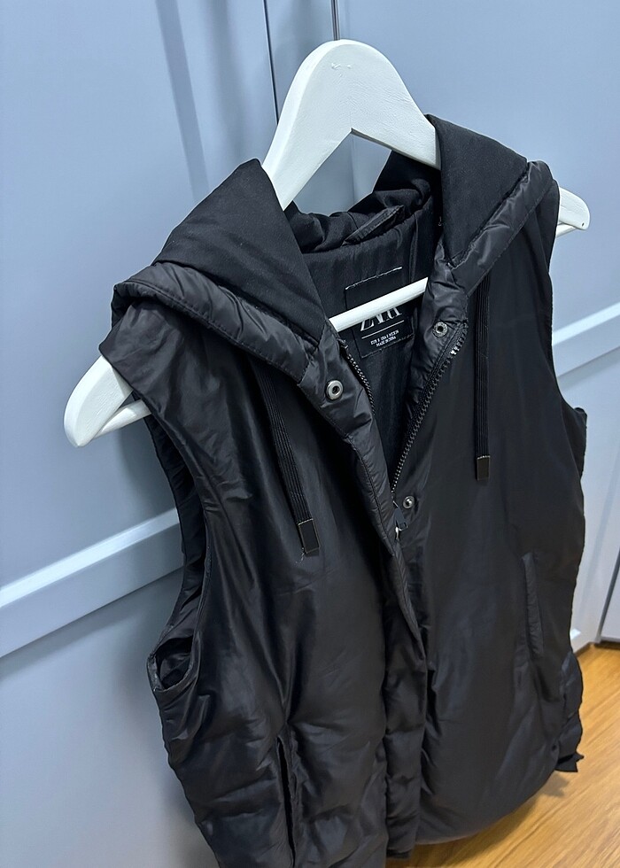 Zara orijinal yelek siyah - Görsel 2