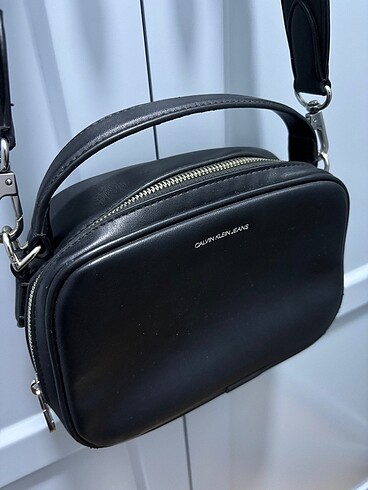 Beden Orijinal Calvin Klein siyah çanta