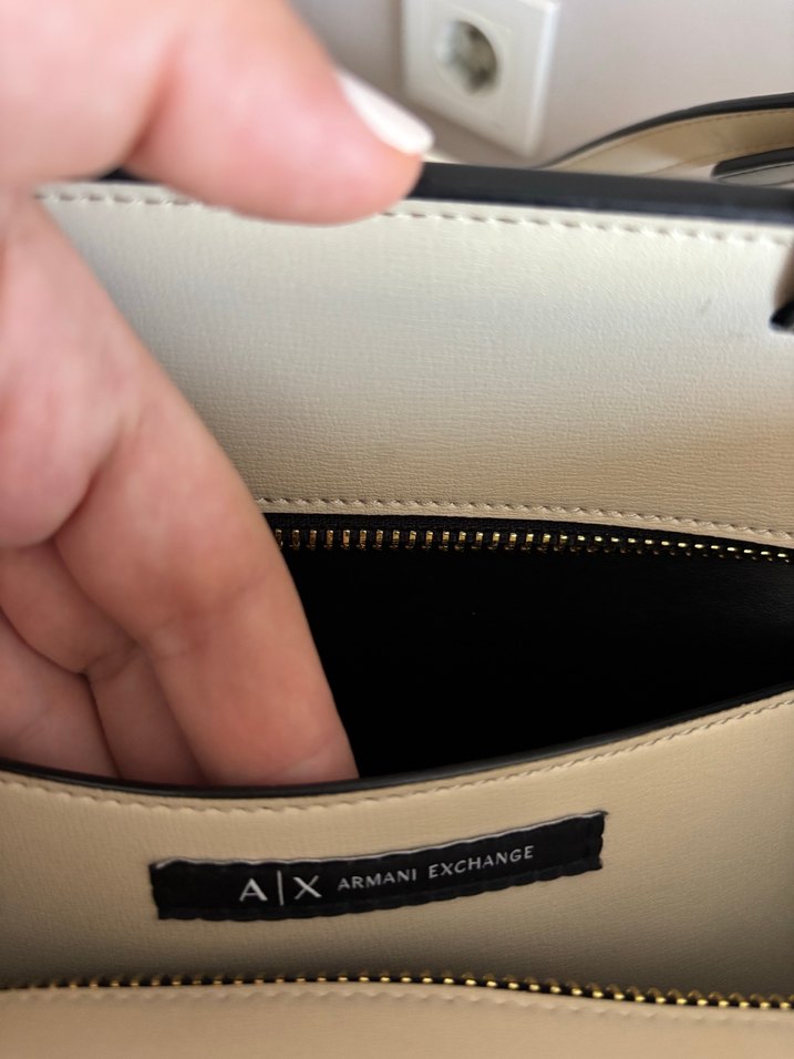 Orijinal Armani Krem Deri Klasik Tokalı Kadın Çanta - Görsel 4