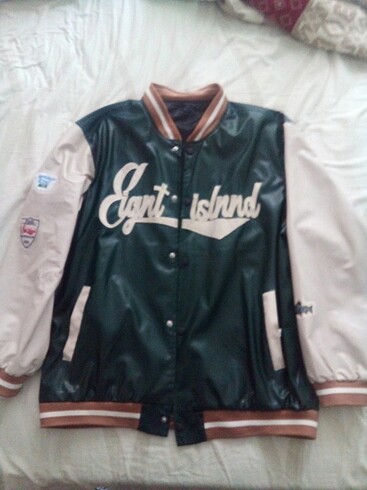 Vintage varsity eignnt island unisex jacket