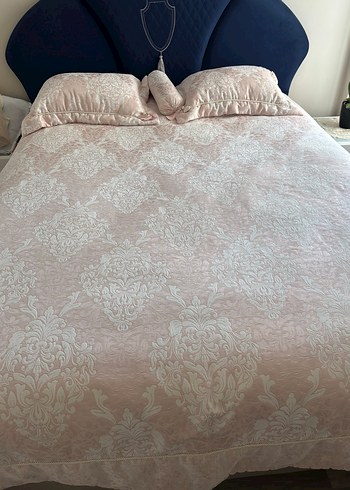 Nakışlı Pudra Pembe Yatak Örtüsü - Görsel 2