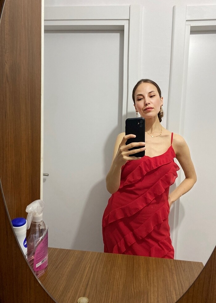 Fırfırlı abiye kırmızı - Görsel 3