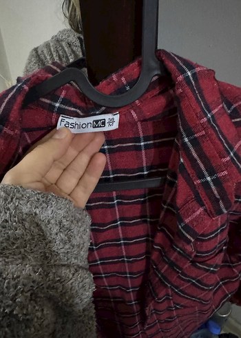 Kırmızı Kareli Kadın Gömlek - Görsel 3