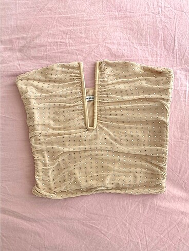 38 Beden Bershka Parlak Taşlı Metalik Crop Top