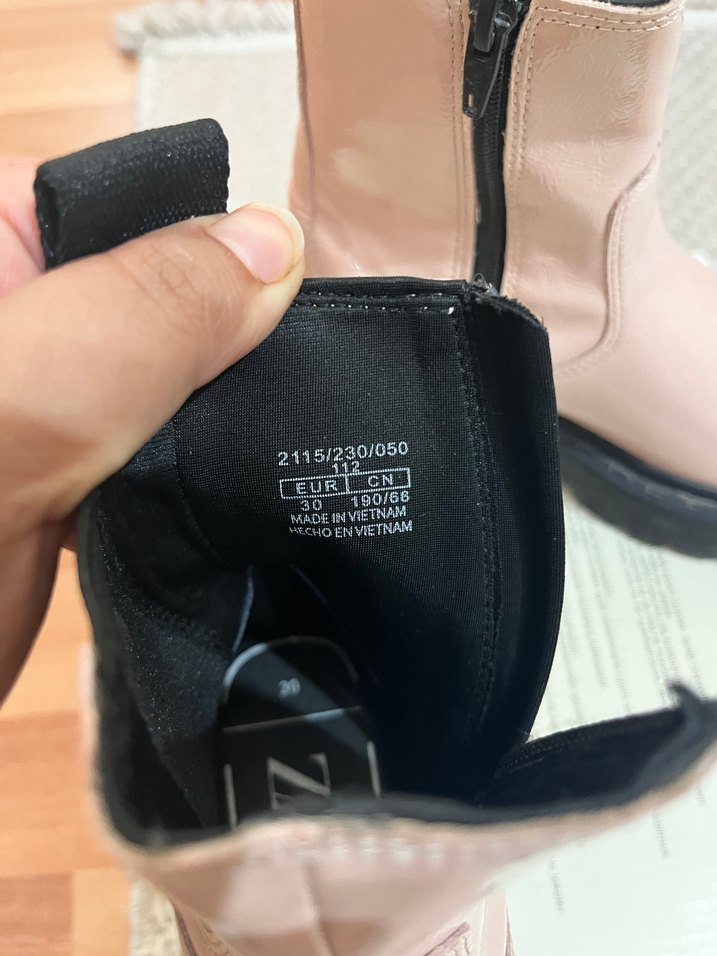 Suni rugan chelsea bot - Görsel 3