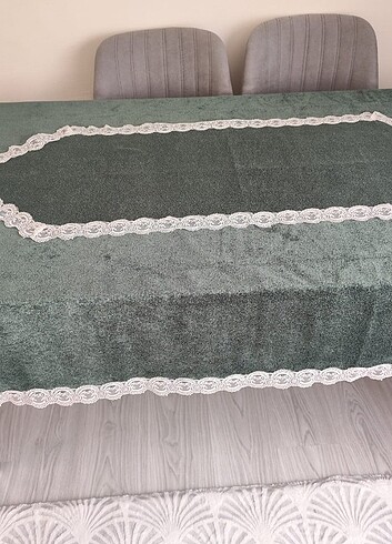 Masa örtüsü takımı 