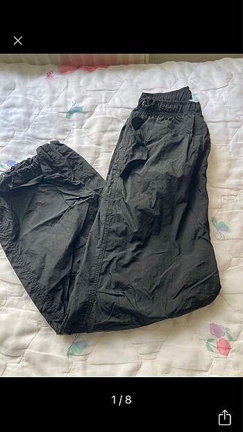 Siyah paraşüt pantalon