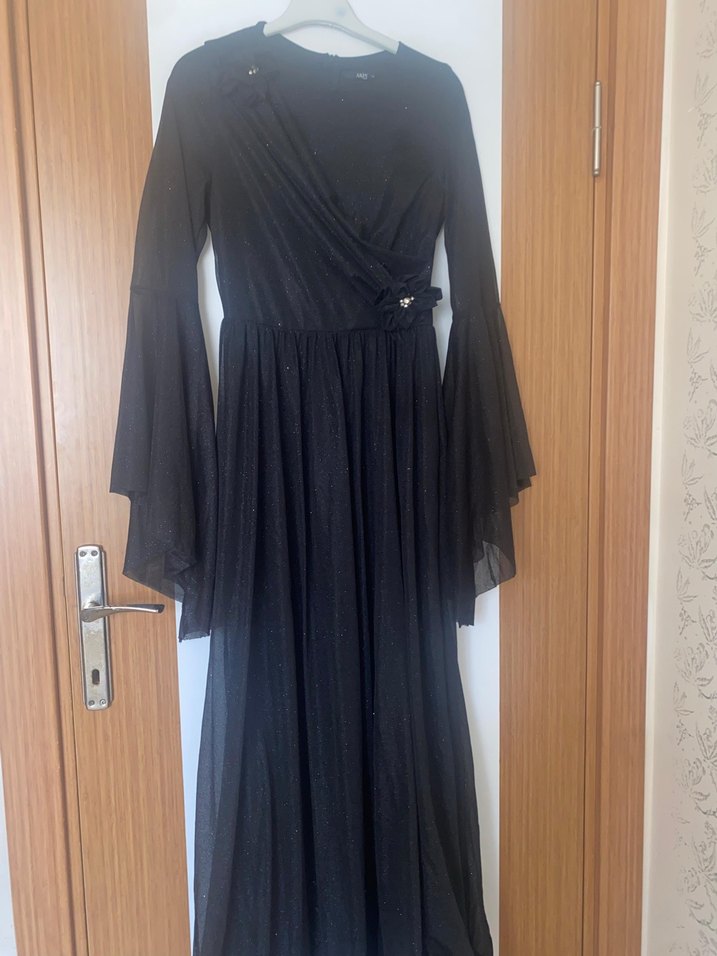 Siyah Uzun Kollu Gotik Kadın Abiye Elbise - Görsel 2