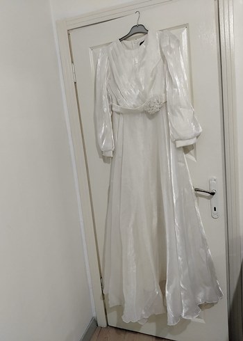 Parlak Beyaz Uzun Kollu A Kesim Gelinlik - Görsel 2