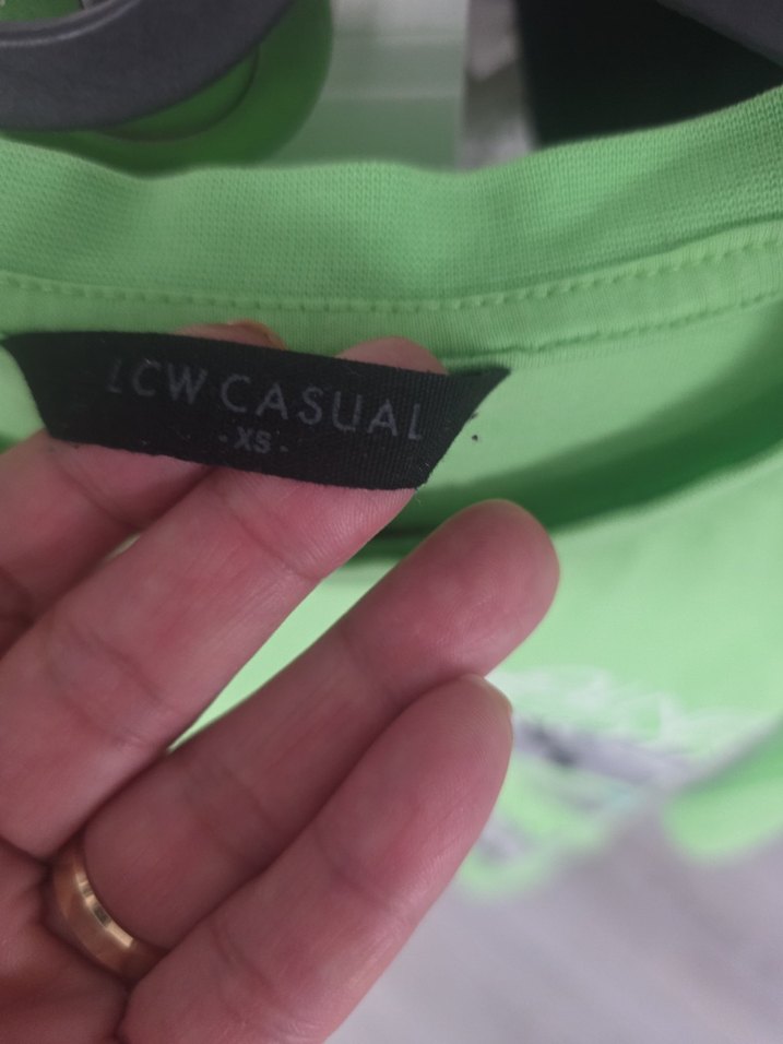 Erkek Yeşil Baskılı Kısa Kollu Tişört - Görsel 2