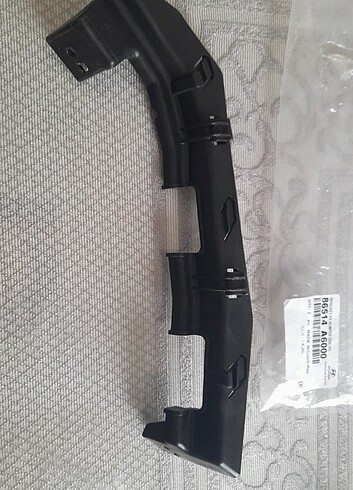 hyundai i30 sağ ayna ayağı ve tampon tutacağı