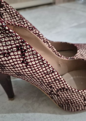 Diğer Yılan Desenli Stiletto