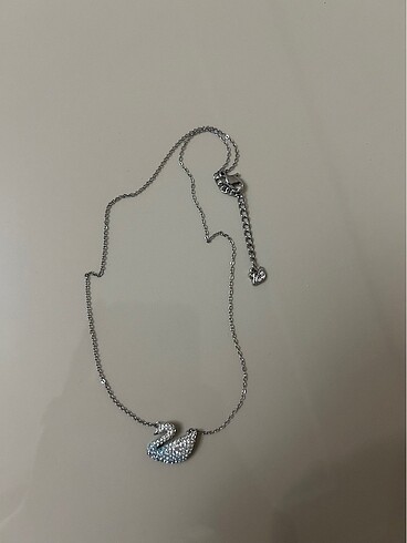 swarovski kuğu kolye