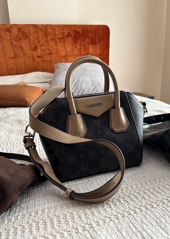 Stradivarius kaliteli çantalar