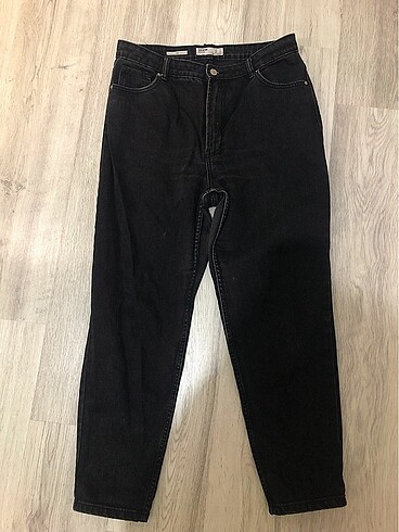Bershka mom jean
