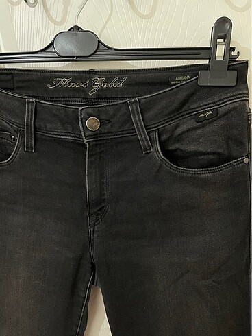 42 Beden Mavi jean