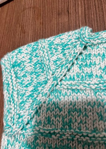 Kız Çocuk Turkuaz Örgü Kolsuz Hırka - Görsel 7