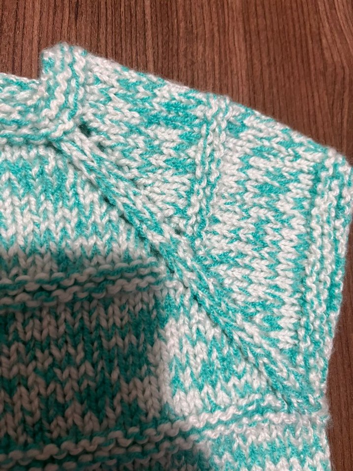 Kız Çocuk Turkuaz Örgü Kolsuz Hırka - Görsel 5