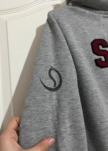 Gri Kapüşonlu Baskılı Kadın Sweatshirt - Görsel 9