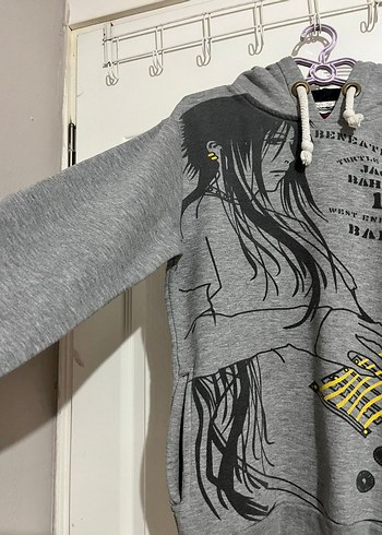 Gri Kapüşonlu Baskılı Kadın Sweatshirt - Görsel 2