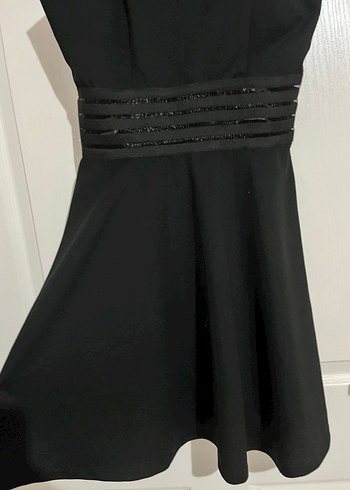 Siyah V Yakalı Midi Strappy Gece Elbisesi - Görsel 5