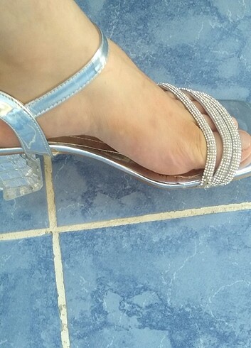 Zara Şeffaf topuklu ayakkabı/gümüş/taşlı